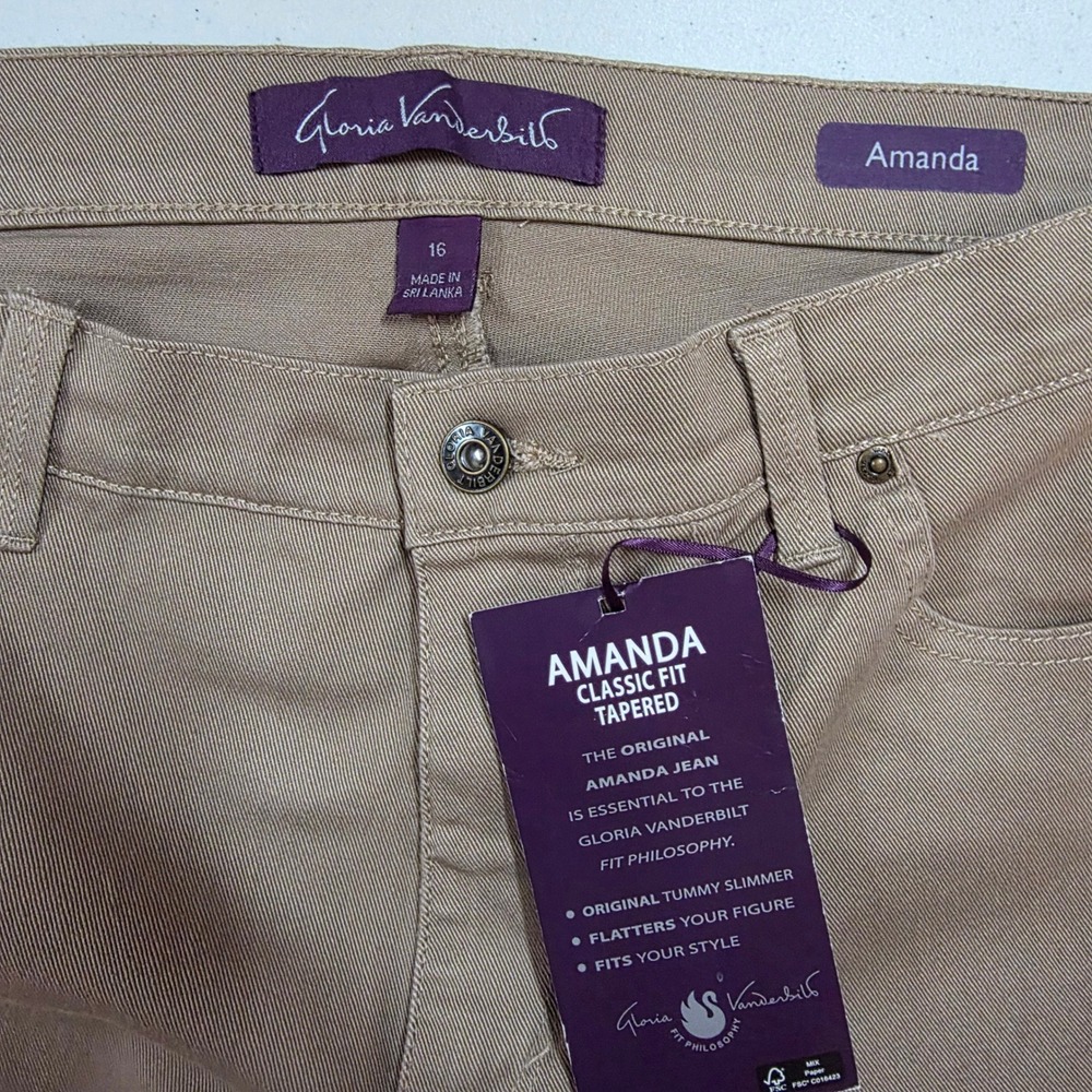 Gloria Vanderbilt Amanda Classic Fit Tapered Khaki Jeans Womens 16 Short NWT